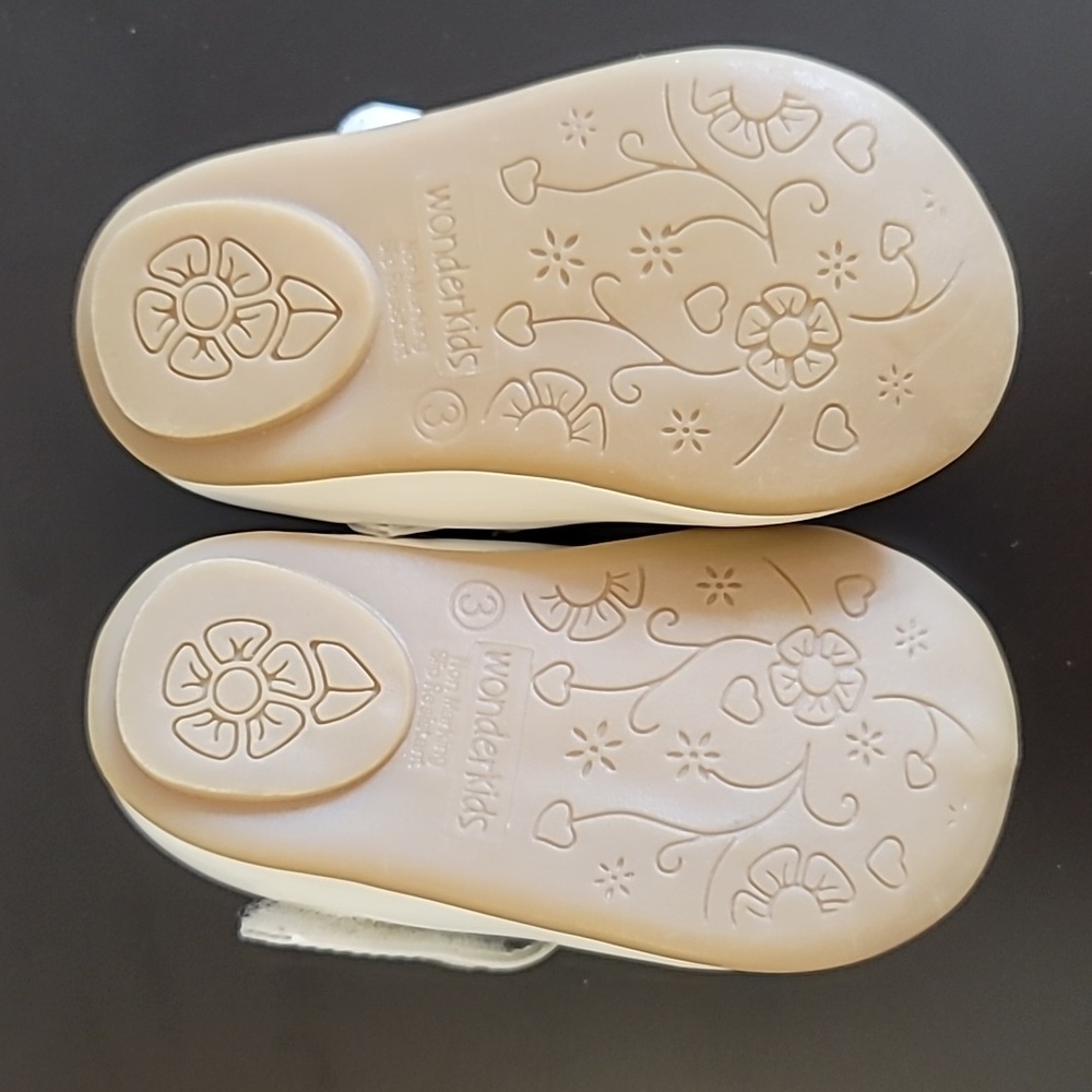 Baby shoes - Picture 4 of 8